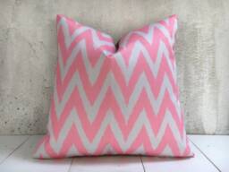 Handwoven Silk Ikat Pillow Cover, Modern Chevron Cushion - 20x20 - thumbnail 1