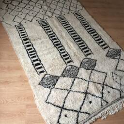 Azilal Rug/Berber Rug Atlas Moroccan Vintage Handwoven, Pure Wool /Beige With Black Marks /150 X 254 cm 5 8.3 Ft /Code 207 - thumbnail 4