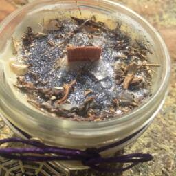 Norns Weavers Of Fate Candle Beeswax, Rutilated Quartz, Icelandic Moss - thumbnail 4