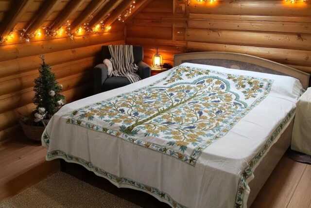 Embroidered King Bedspread Floral Tree Bedding With Pillow Cases - image 1