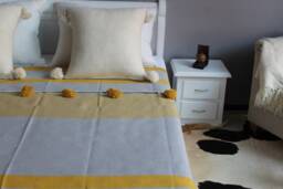 Gray & Yellow Moroccan Pompom Throw Blanket With Tassels - Duvet Cover Made Of Hand-Woven Coton Sofa Couch Bed End
