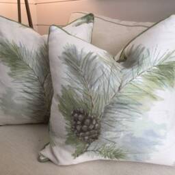 Barbara Barry Idyllwild Pillow Cover, Spring Green Linen - thumbnail 3