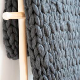 Handmade Chunky Knit Merino Wool Blanket, Bulky Throw - thumbnail 4