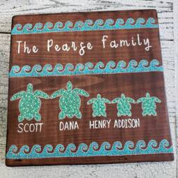 Personalized Sea Turtle Family // Wood Sign Acrylic Dot Art Painting Wall Hanging/Customized Ocean Waves - thumbnail 2