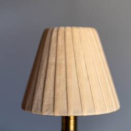 Pleated Beige Lampshade E14, E27, Clip, Lamp Shade For Table Lamp, Sconce, Velvet - thumbnail 3