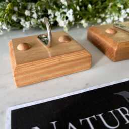 Handmade Oak Waxed Single Key Holder/Dog Lead Choice Of Finish & Hook - thumbnail 3