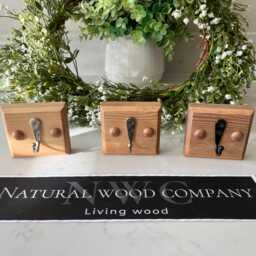 Handmade Oak Waxed Single Key Holder/Dog Lead Choice Of Finish & Hook - thumbnail 2