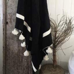 Moroccan Beauty Handwoven Blanket - Artisan Crafted, Cozy Comfort, Perfect For Home. From Morocco. - thumbnail 3