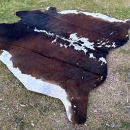Exotic Brown & White Cowhide Rug-Natural Hair On For Rustic Home Decor-Brazillian Cowhide-Luxurious Handmade Large Floor Area Rug - thumbnail 2