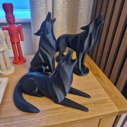 Minimalist Howling Wolf Figure Modern Art Decor - thumbnail 3