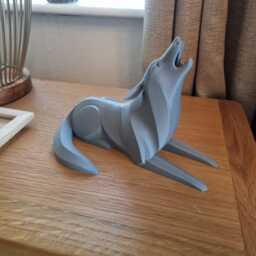 Minimalist Howling Wolf Figure Modern Art Decor - thumbnail 2