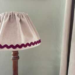 Linen & Cotton Loose Ruffle Lampshade With Scallop Trim - thumbnail 2
