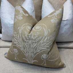 Elegant Laura Ashley Josette Cushion Cover Size 20 - thumbnail 3