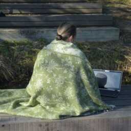 Roses Wool Throw - Moss Green Floral Woven Blanket Recycled Merino - thumbnail 2