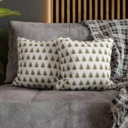 Christmas Tree Throw Pillowcase - Rustic Modern Farmhouse Winter Living Room Decoration, Holiday Cushion Pillow Cover, Festive Home Decor - thumbnail 2