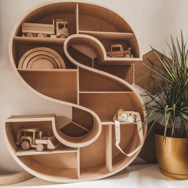 Regal Shelf For Kids Room Letter S