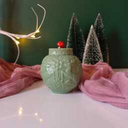 Handmade Christmas Ball Candle Soy & Bee Wax Home Decor - thumbnail 4
