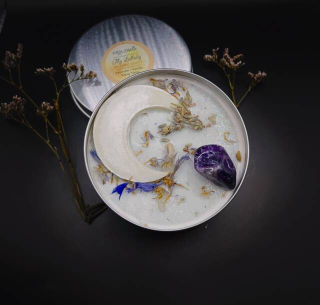 My Lullaby Lavender Soy Candle Amethyst Stone, Aromatherapy Relax Candle - image 1