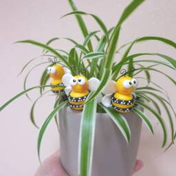 Plant Pet. Bumblebee , Bee, Handmade Pot Decoration, Party Favors, Gift Filler. Fairy Garden