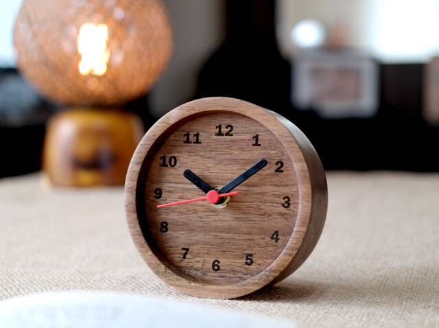 Handmade Walnut Wood Desk Clock 11cm Table Clock - image 1