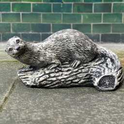 Handmade Concrete Otter Sculpture Wild Animal Statue Stone Figurine Cement Pond Decor Realistic Ornament Otter Art Gift - thumbnail 1