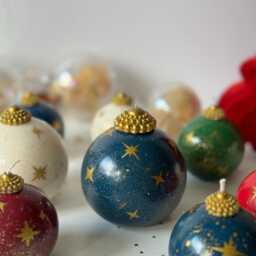 Hand-Painted Galaxy Bauble Candle Soy Wax Christmas Ornament - thumbnail 3