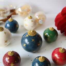 Hand-Painted Galaxy Bauble Candle Soy Wax Christmas Ornament - thumbnail 2