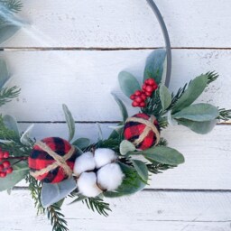 Farmhouse Christmas Wreath Buffalo Plaid, Cotton, Pine & Holly - thumbnail 2