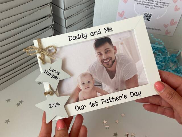 Personalised Handcrafted First Fathers Day Daddy Dad Photo Picture Frame Birthday Stars Gift Keepsake Any Wording 6x4 Print Son Daughter - image 1
