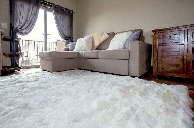 De Luxe Hypoallergenic 100% Peruvian Suri Baby Alpaca Rug, - 89'' X 89'' - 220 cm Natural White, Organic, Eco-Friendly, Silkiness - image 1
