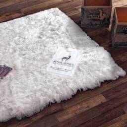 De Luxe Hypoallergenic 100% Peruvian Suri Baby Alpaca Rug, - 89'' X 89'' - 220 cm Natural White, Organic, Eco-Friendly, Silkiness - thumbnail 2