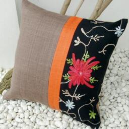 Embroidery Hemp Cushion Cover - thumbnail 3