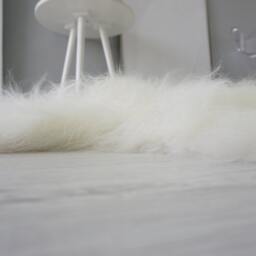 Genuine Icelandic Sheepskin Double Rug Creamy White, Ethically Sourced - thumbnail 4