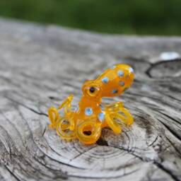 Mini Glass Octopus Sculpture - thumbnail 4