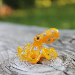 Mini Glass Octopus Sculpture - thumbnail 3