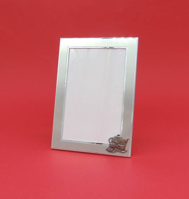 "Tea Drinker Design Picture Frame - 6"" X 4" - image 1