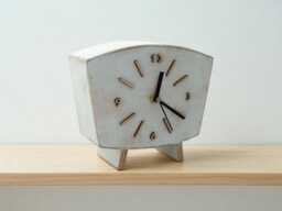 Handmade White Wooden Desk Clock, Fuma Wood, 60S Vintage Style - thumbnail 1