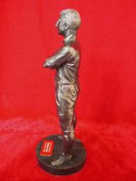 Eric Cantona Manchester United Bronzed Sculpture, Limited Edition - thumbnail 2