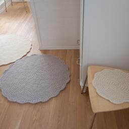 Grey Wool Round Rug Hand Crocheted Felted Floor Mat - thumbnail 4