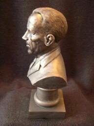 Bill Shankly Liverpool Football Club Manager Bust Figurine Sculpture By Legends Forever - thumbnail 2