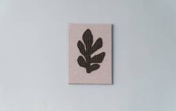Checkered Oak Leaf On Gray Canvas - Minimalist Botanical Wall Art - thumbnail 1