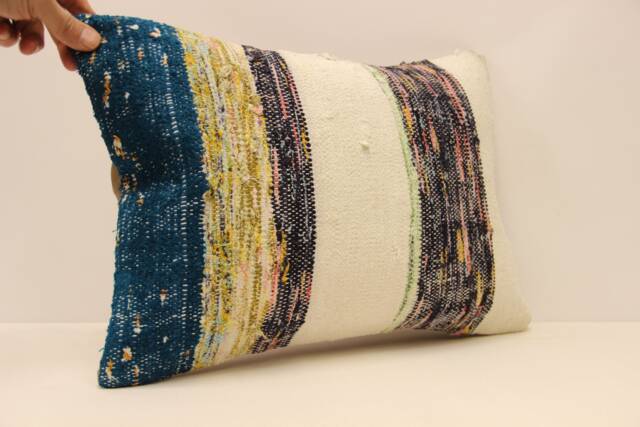 Throw Lumbar Kilim Pillow 14x20 in - 35x50 cm Boho Pillowcover Kilim Cushion Cover Tribal Pillow 4Bef-592 - image 1
