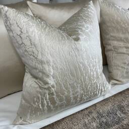 Ivory Cushion Cover, Luxury Throw Pillow Cover - Double Sided Prestigious Textiles Fabric Hamlet Coin Natural Ivory Home Decor Bedding - thumbnail 3