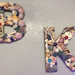"Unique Shell Art Initials Approximately 8"" X 10" - thumbnail 4