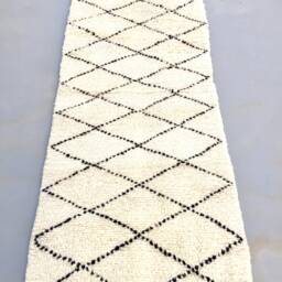 Beni Ourain Rug, Moroccan Berber Mid Century Modern Handmade Wool Rug - thumbnail 3