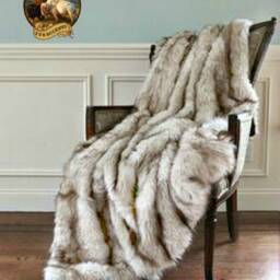 Plush Faux Fur Throw Blanket, Arctic Wolf, Minky Cuddle Lining - thumbnail 2