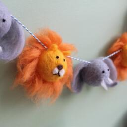 Felt Animal Safari Bunting, Lion Wall Art For Nursery, Needle Felted Animals, Garland, Nursery Decorations, Jungle Party - thumbnail 2