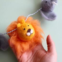 Felt Animal Safari Bunting, Lion Wall Art For Nursery, Needle Felted Animals, Garland, Nursery Decorations, Jungle Party - thumbnail 1