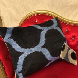 Black Blue Ikat Pillow Cover - Velvet Silk Lumbar Uzbek Ogee Pattern - thumbnail 2