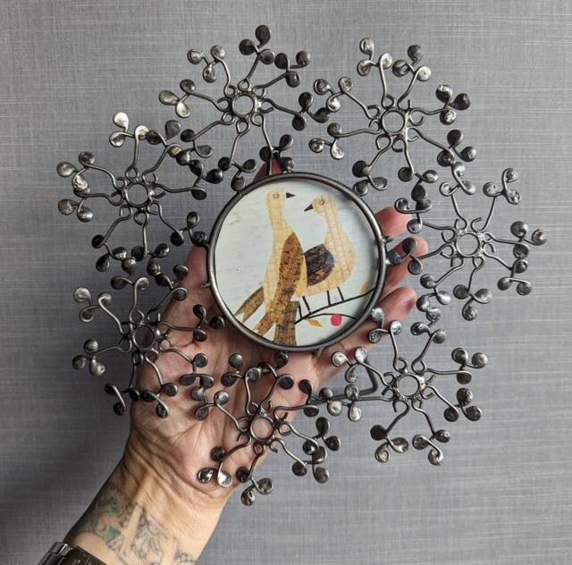 Round Flower Design Picture Frame, Recycled Metal Unique Rare Frame